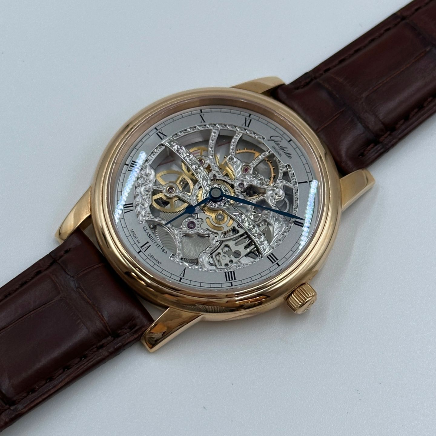 Glashütte Original Senator 1-49-18-01-05-30 (2023) - Transparent dial 42 mm Rose Gold case (2/5)