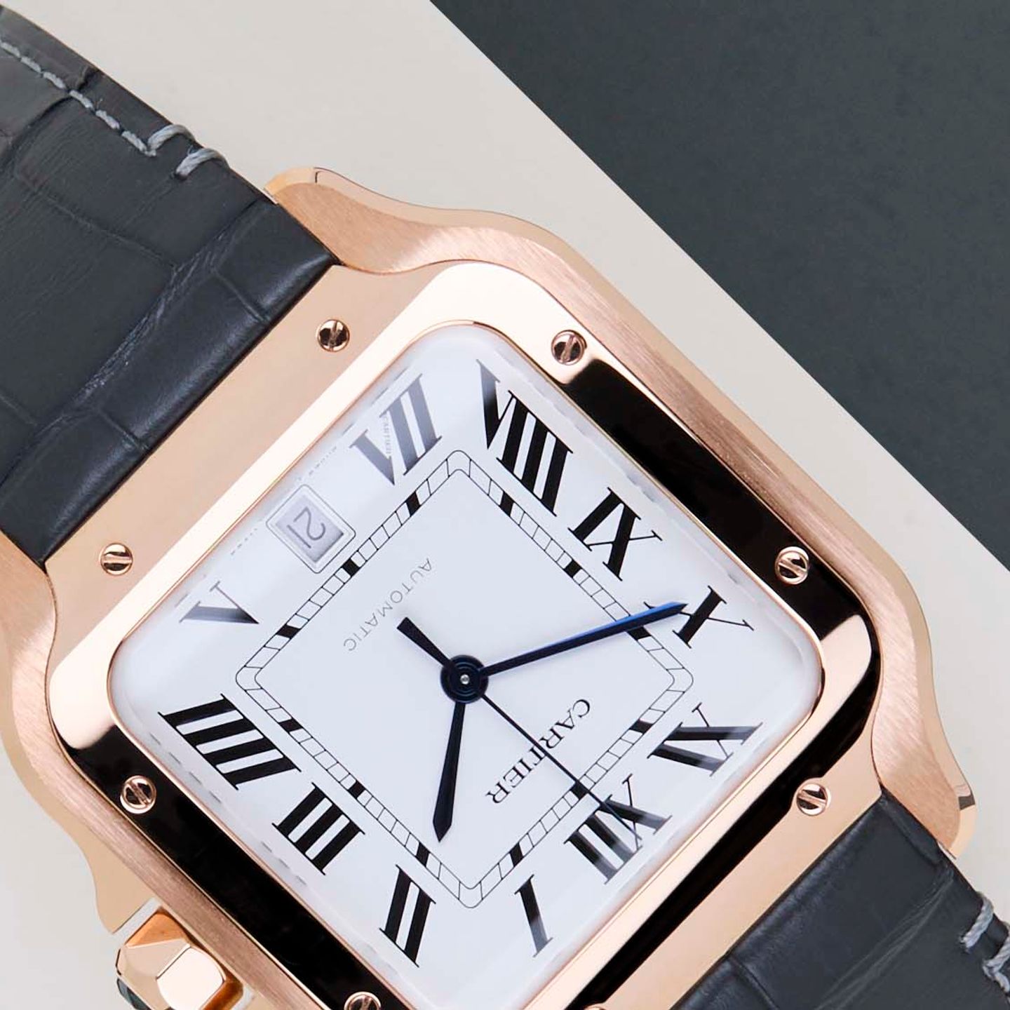 Cartier Santos WGSA0019 (2026) - Silver dial 39 mm Rose Gold case (4/8)