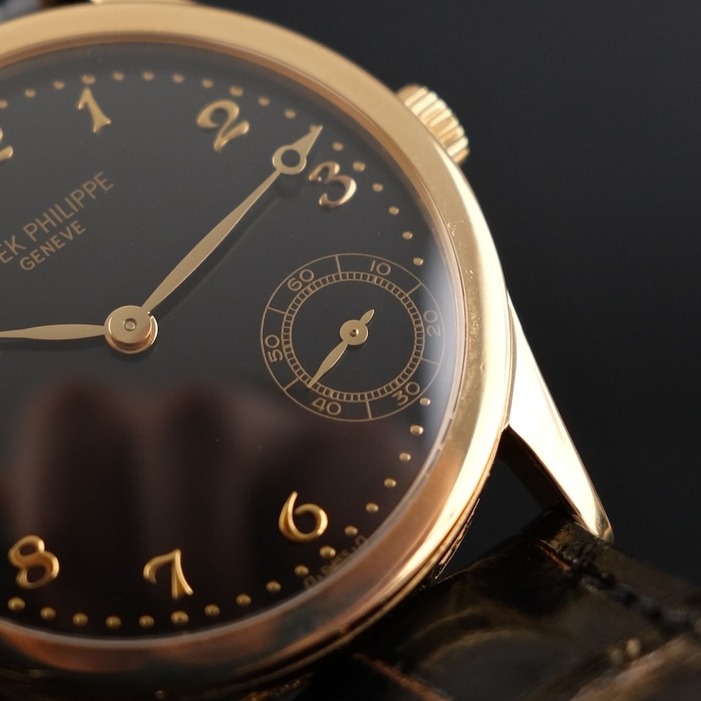Patek Philippe Calatrava 5026J (Unknown (random serial)) - Black dial 34 mm Yellow Gold case (4/8)
