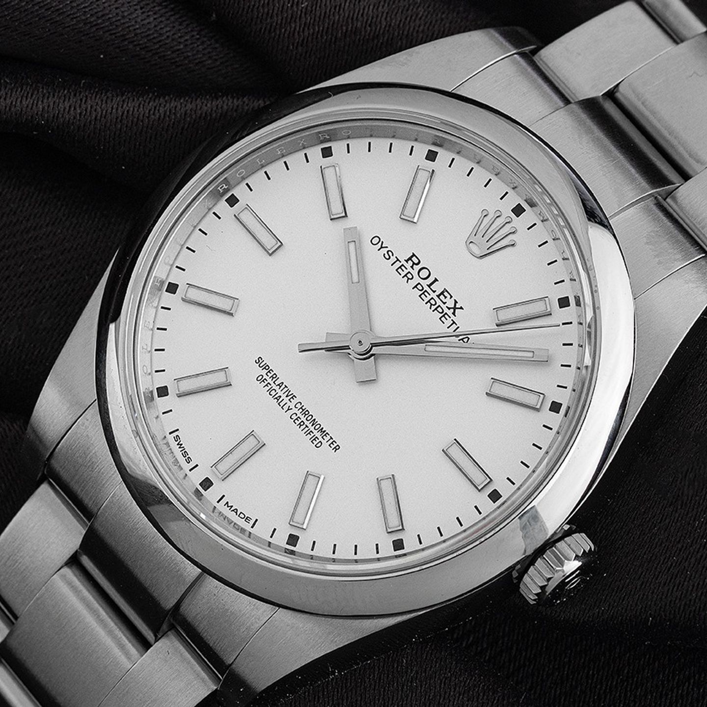 Rolex Oyster Perpetual 39 114300 (2019) - 39mm Staal (3/8)