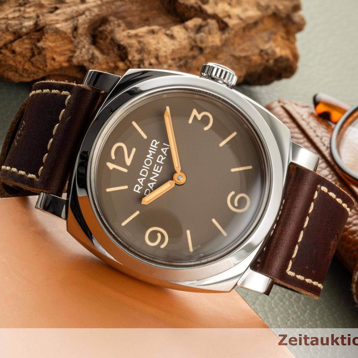 Panerai Special Editions PAM00662 (Unknown (random serial)) - Brown dial 47 mm Steel case (2/8)