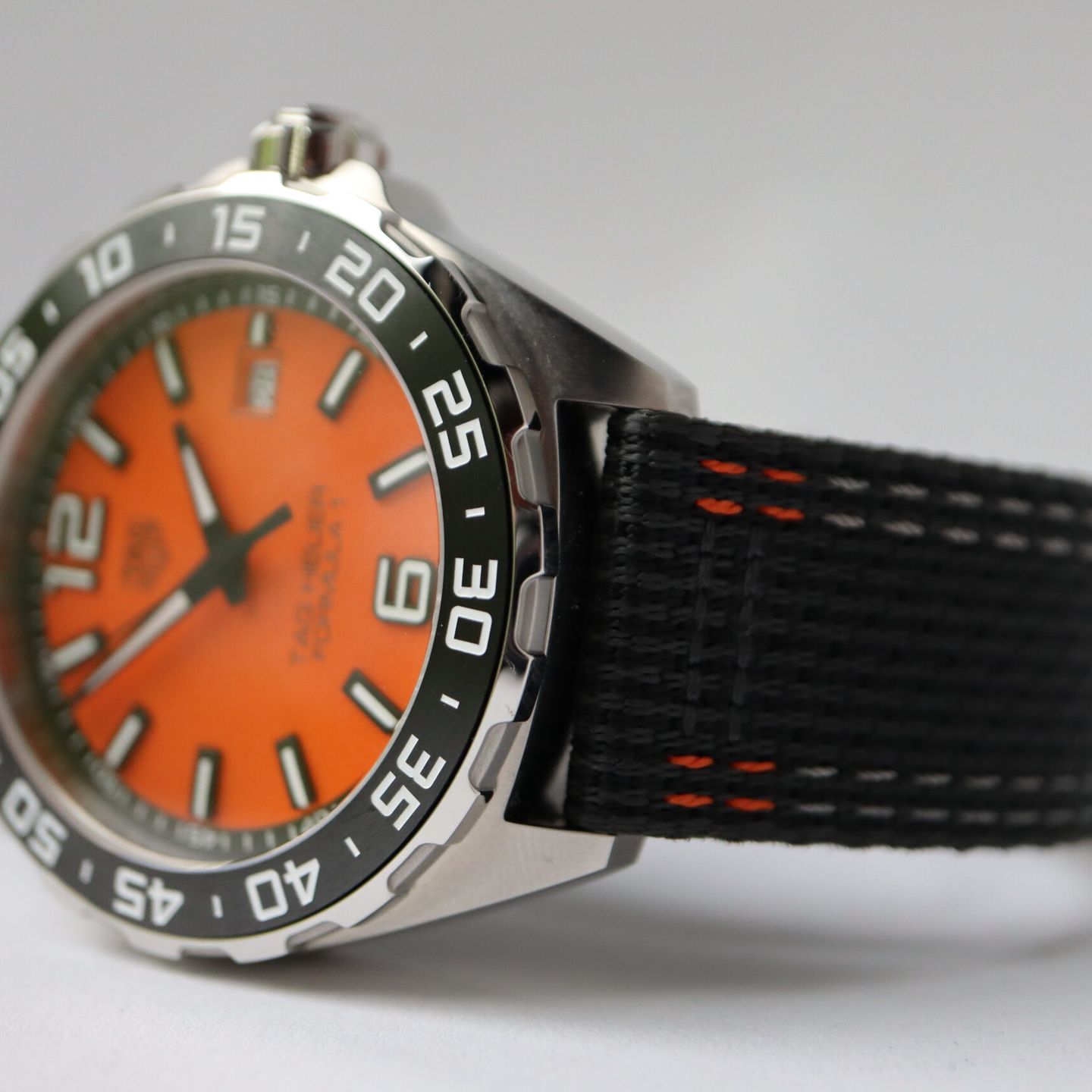 TAG Heuer Formula 1 Quartz WAZ101A - (3/8)