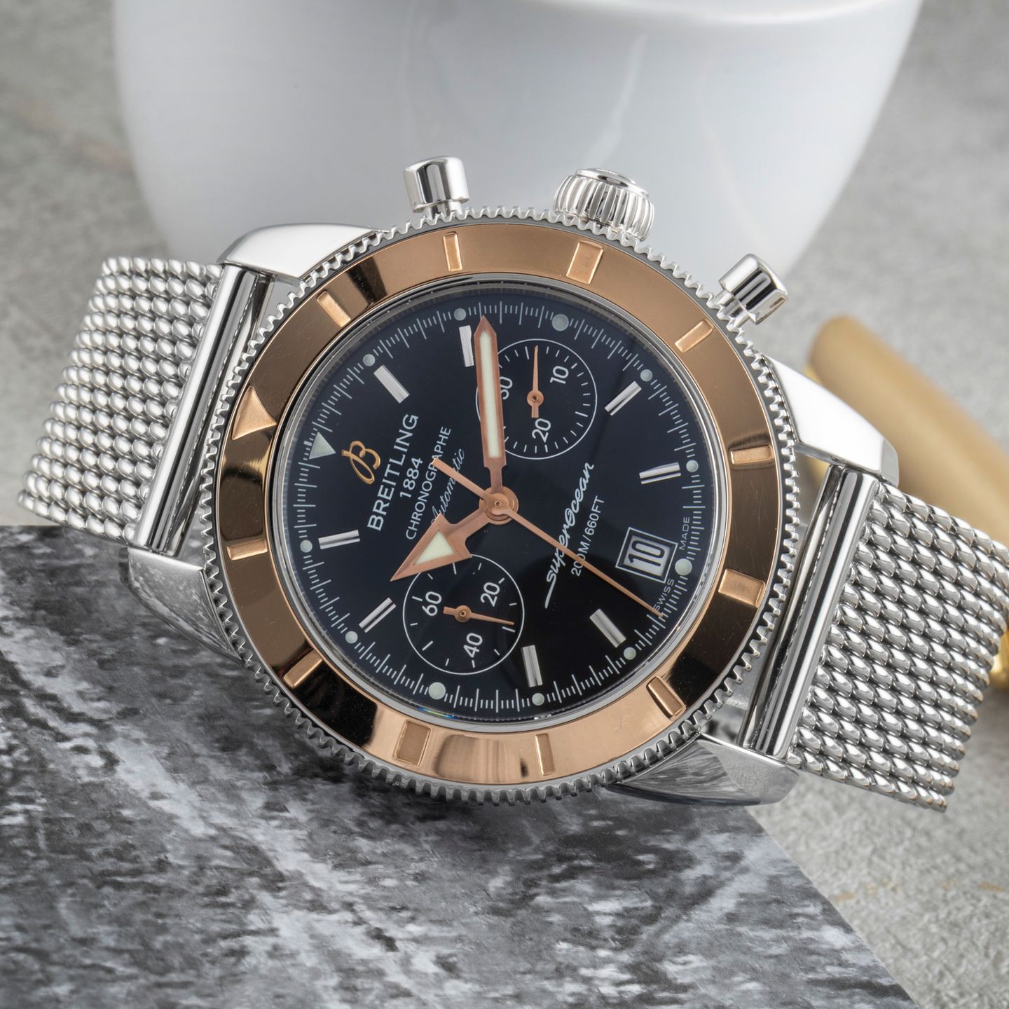 Breitling Superocean Heritage Chronograph U23370 (2012) - Black dial 44 mm Gold/Steel case (2/8)