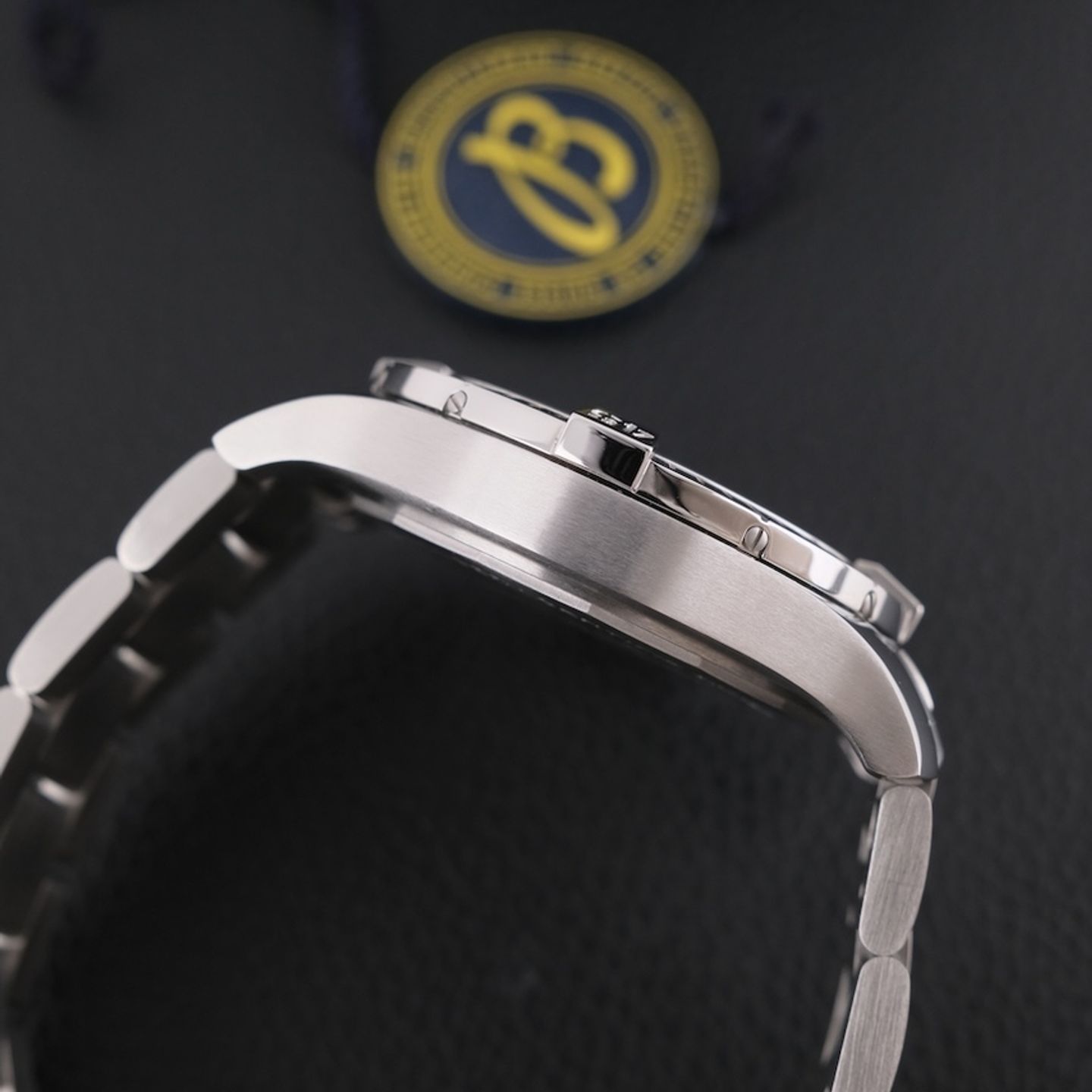 Breitling Avenger A32397 (2025) - 43 mm Steel case (6/8)