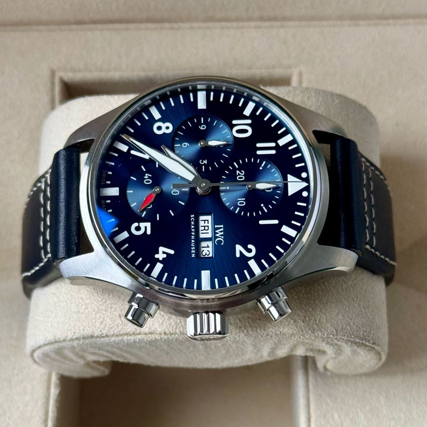 IWC Pilot Chronograph IW378003 (2026) - Blue dial 43 mm Steel case (4/7)