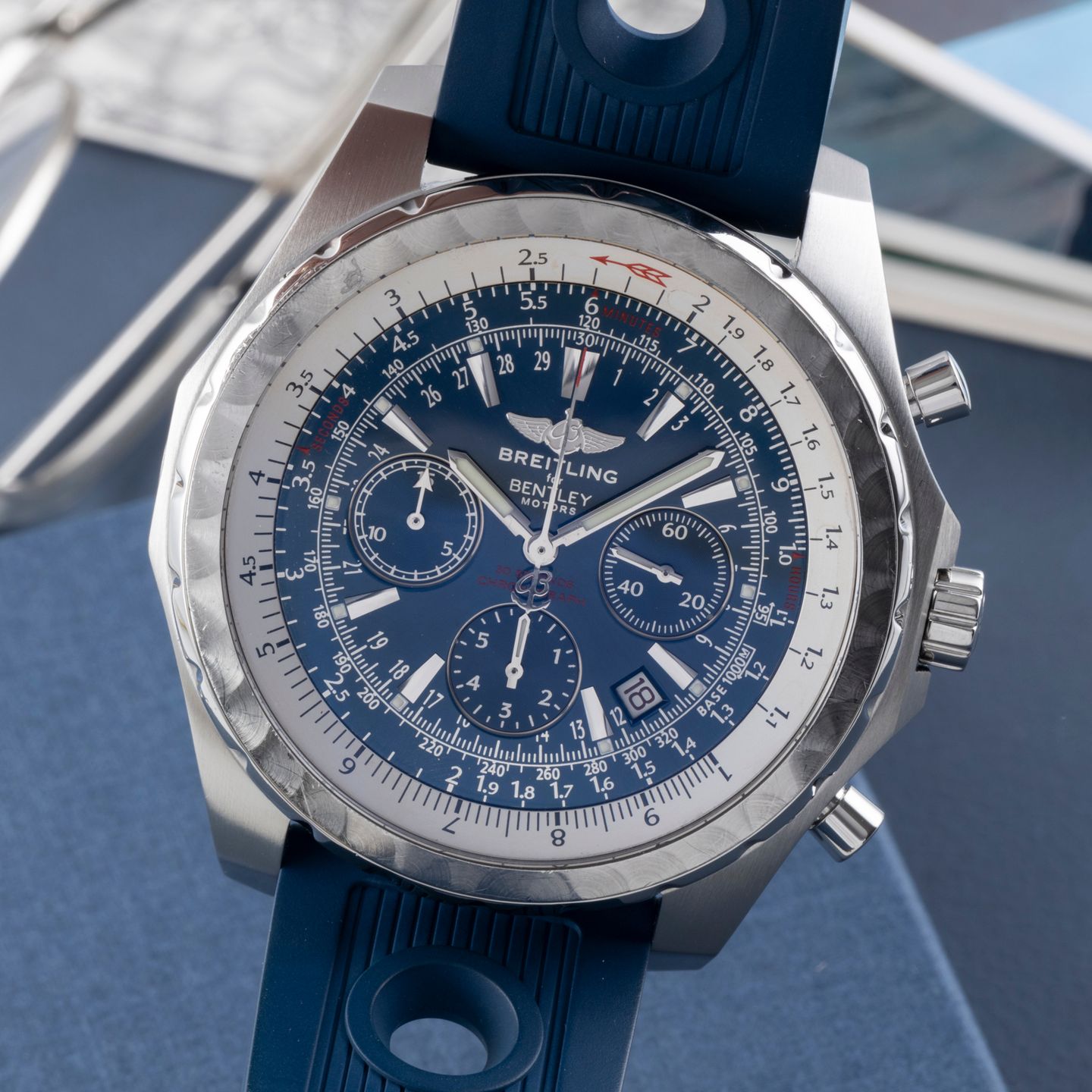Breitling Bentley Motors A25363 - (3/8)