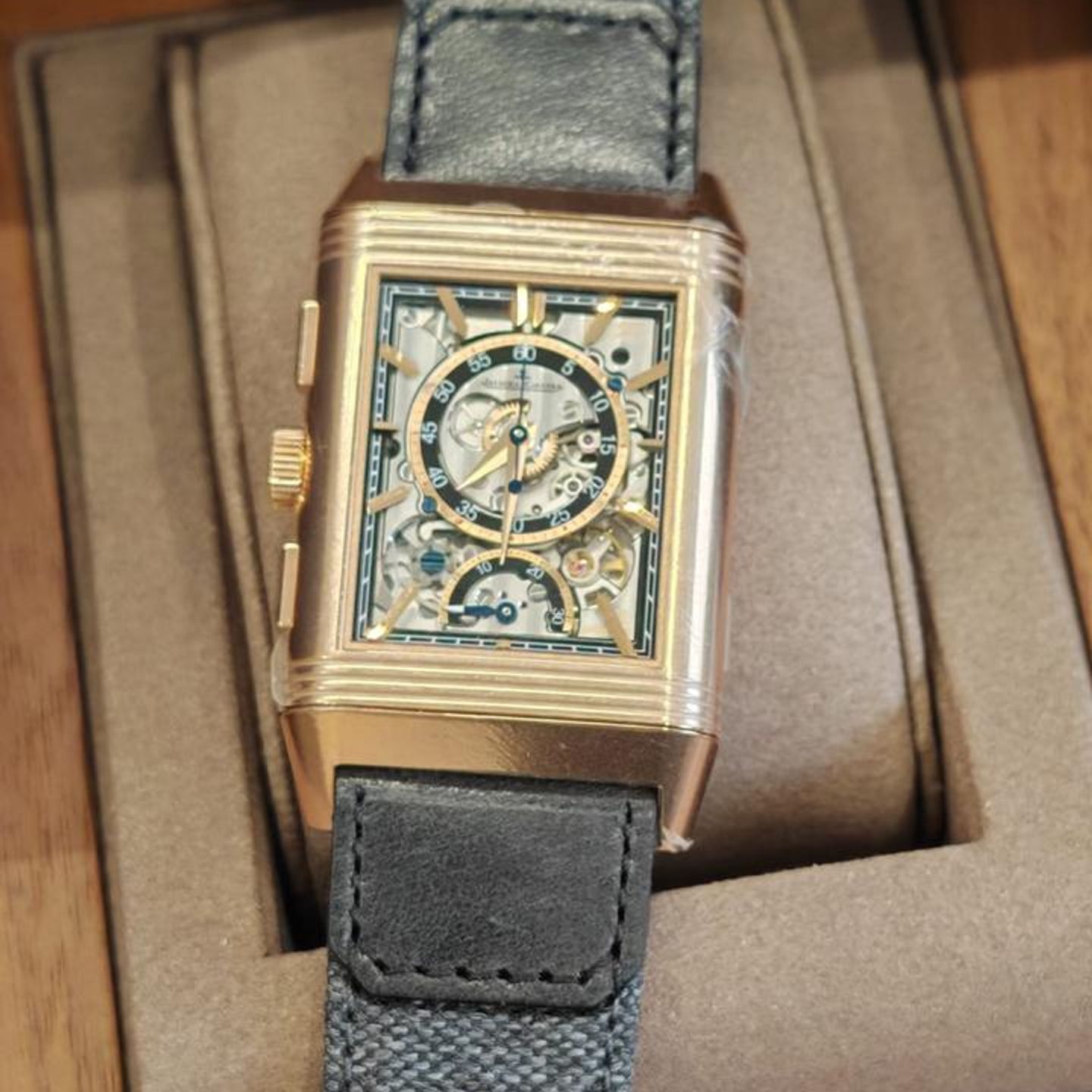 Jaeger-LeCoultre Reverso Q389257J - (9/10)