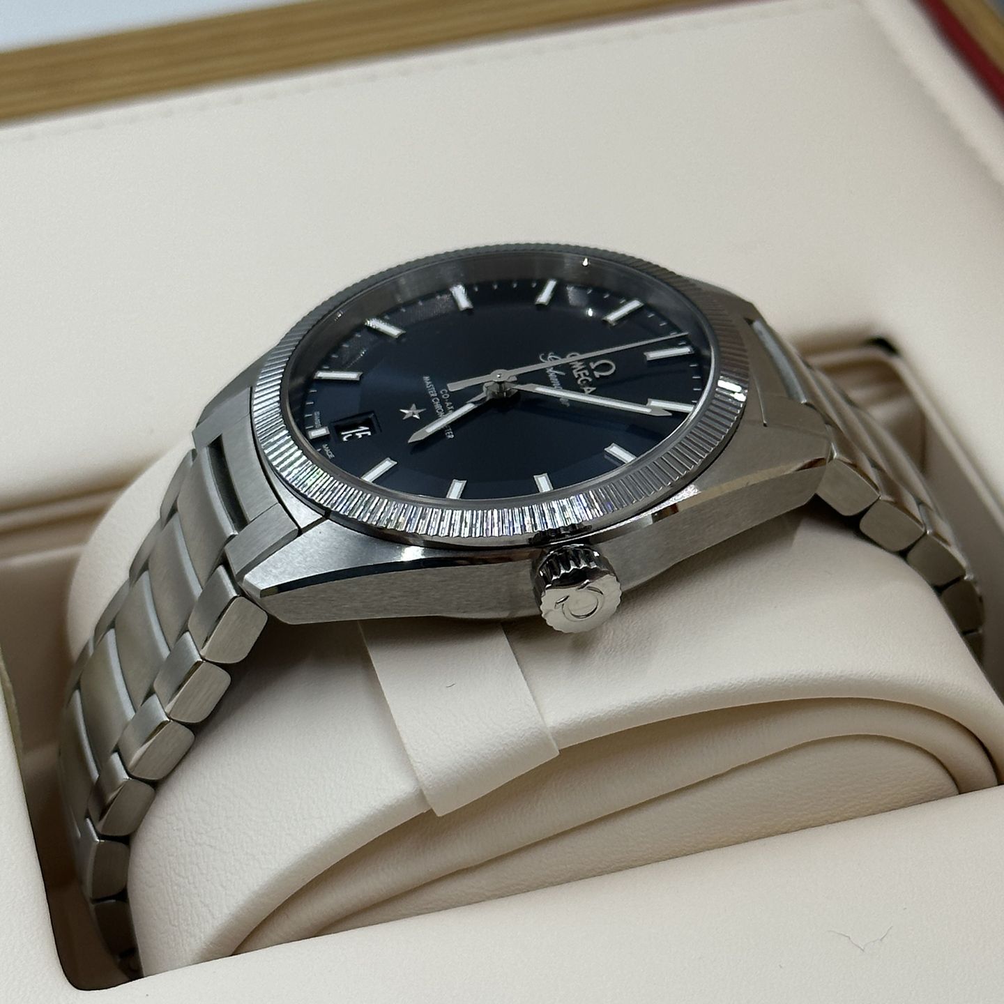 Omega Globemaster 130.30.39.21.03.001 (2024) - Blauw wijzerplaat 39mm Staal (7/8)