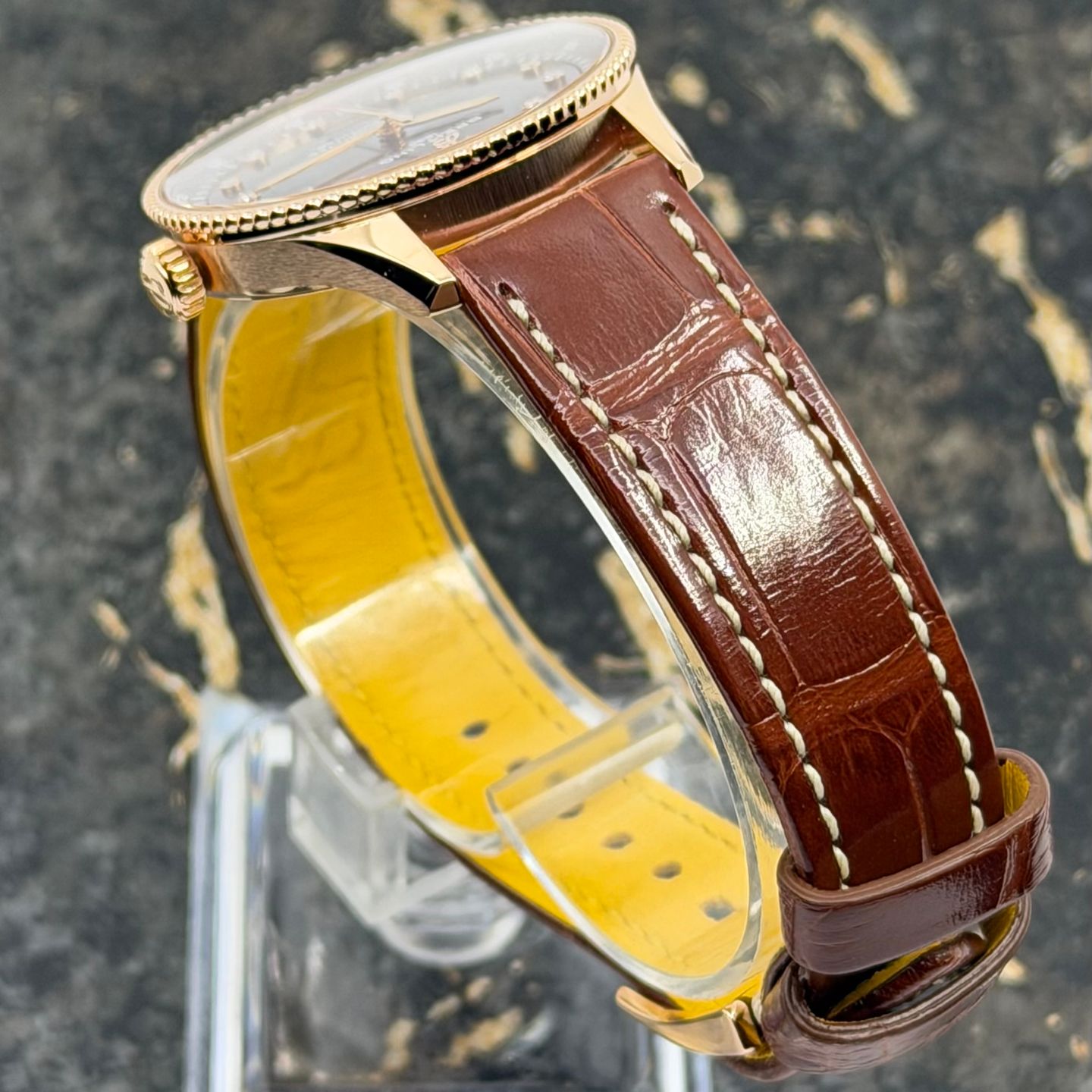 Breitling Navitimer R77320E31Q1P1 (2025) - Brown dial 32 mm Red Gold case (7/8)