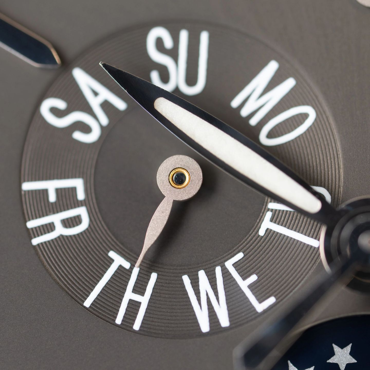 Patek Philippe Annual Calendar 5146G - (6/8)