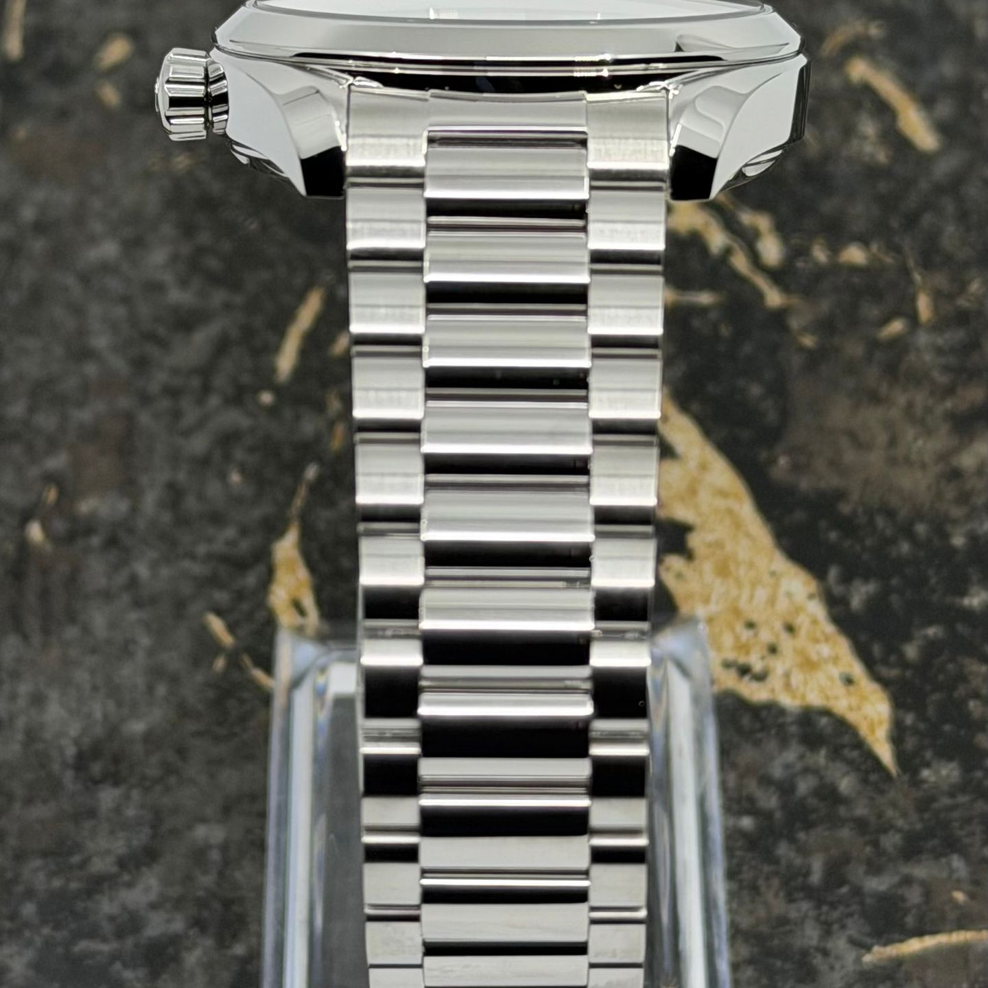 Omega Seamaster Planet Ocean Chronograph 215.30.46.51.01.001 (2026) - Zwart wijzerplaat 46mm Staal (8/8)