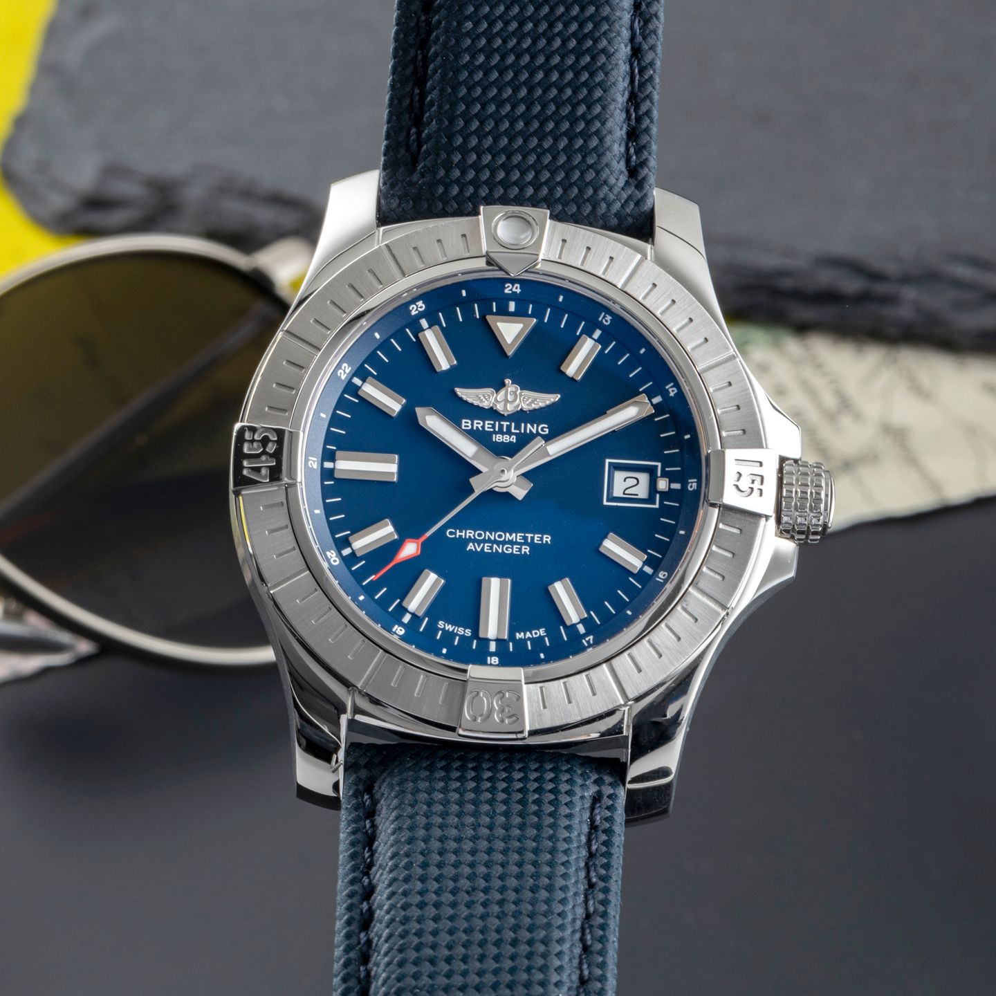 Breitling Avenger A17318 (Onbekend (willekeurig serienummer)) - Blauw wijzerplaat 43mm Staal (3/8)