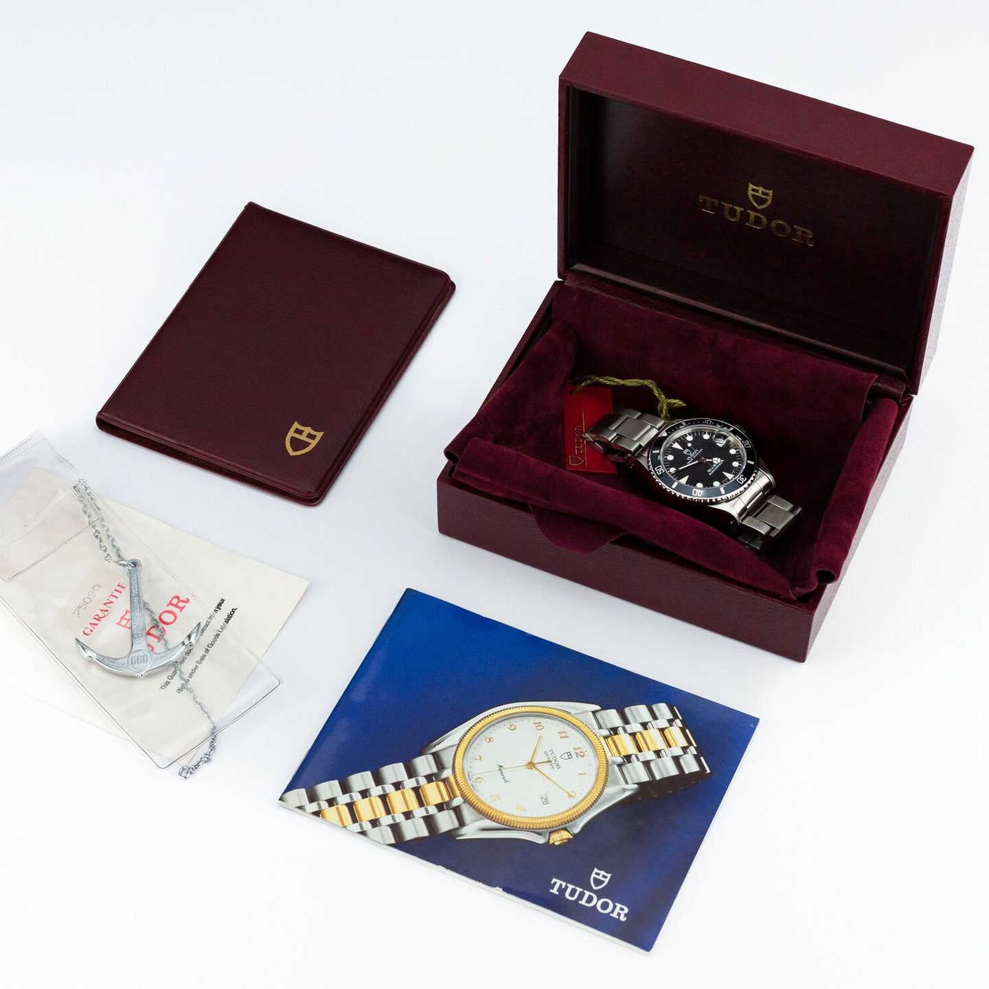 Tudor Submariner 75090 - (2/8)