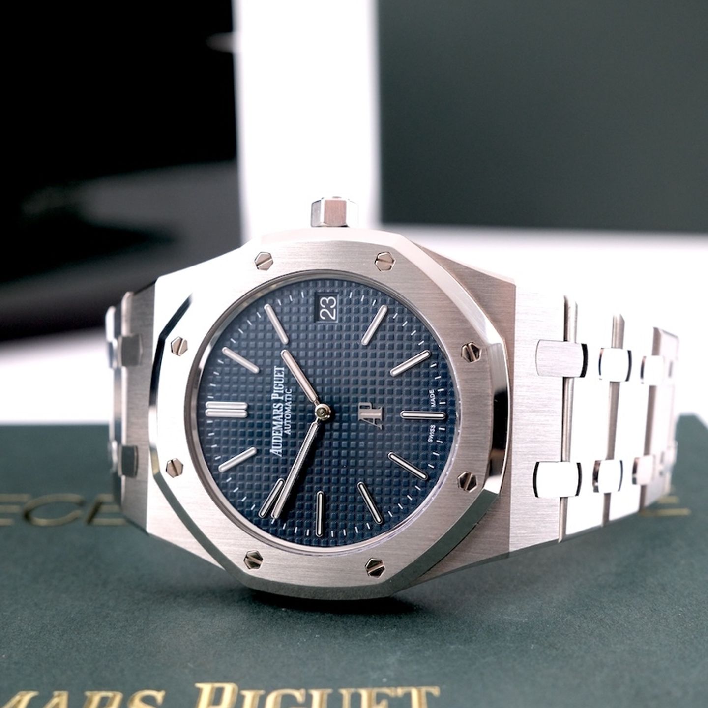 Audemars Piguet Royal Oak Jumbo 15202ST.OO.1240ST.01 - (4/8)