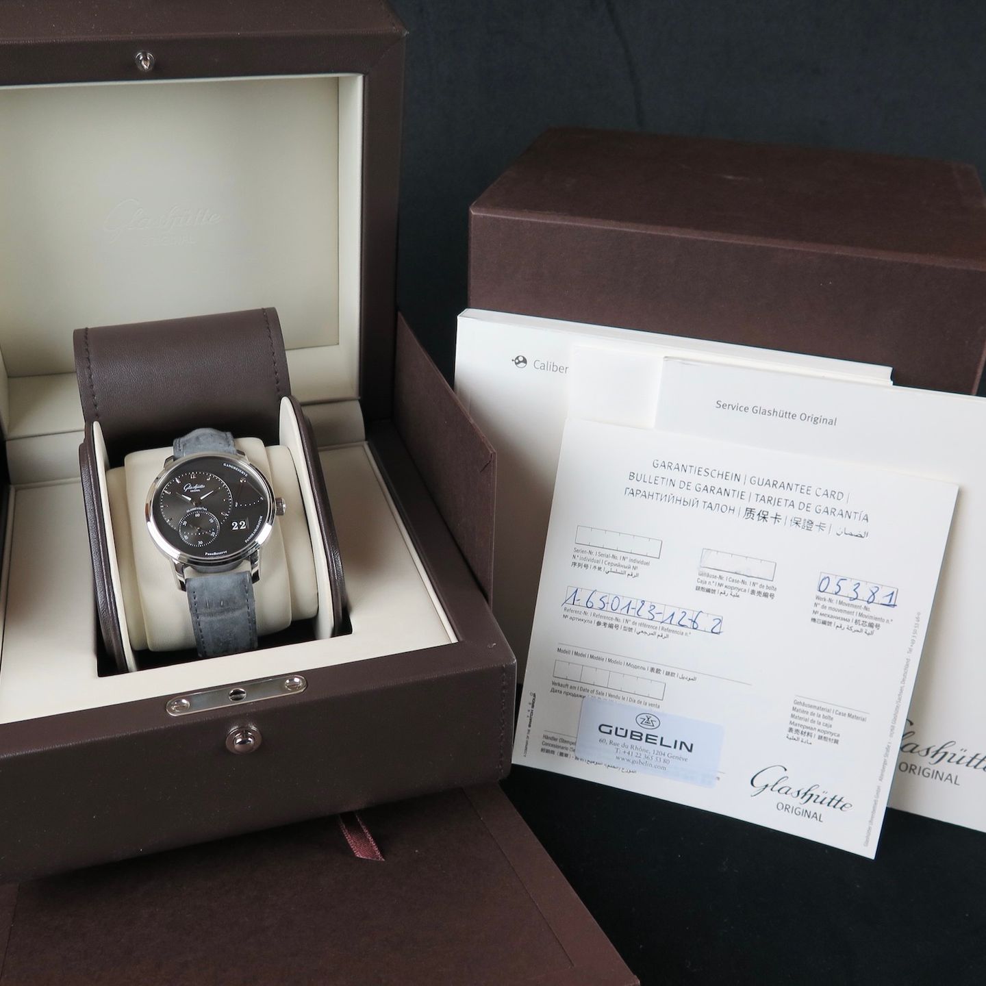 Glashütte Original PanoReserve 1-65-01-23-12-62 (2024) - Grijs wijzerplaat 40mm Staal (8/8)