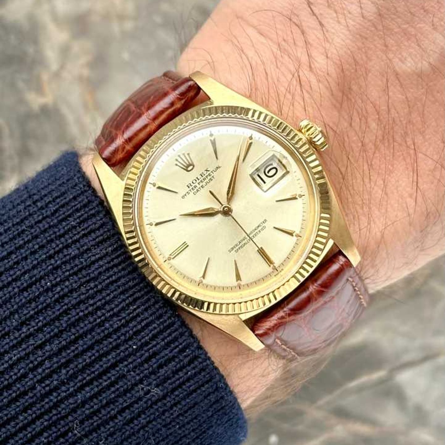 Rolex Datejust 1601/8 (1961) - Silver dial 36 mm Yellow Gold case (2/8)