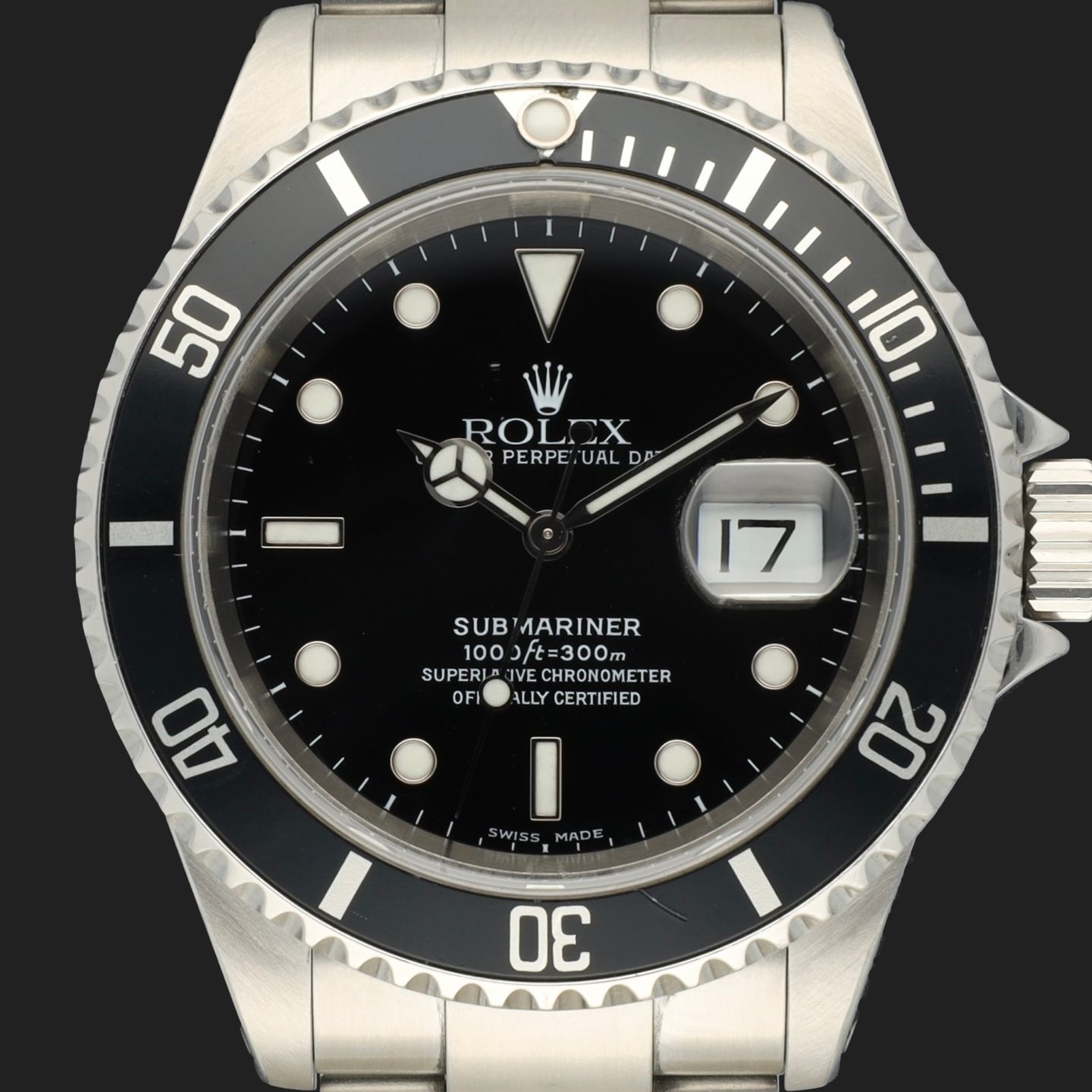 Rolex Submariner Date 16610 (2002) - Zwart wijzerplaat 40mm Staal (2/8)