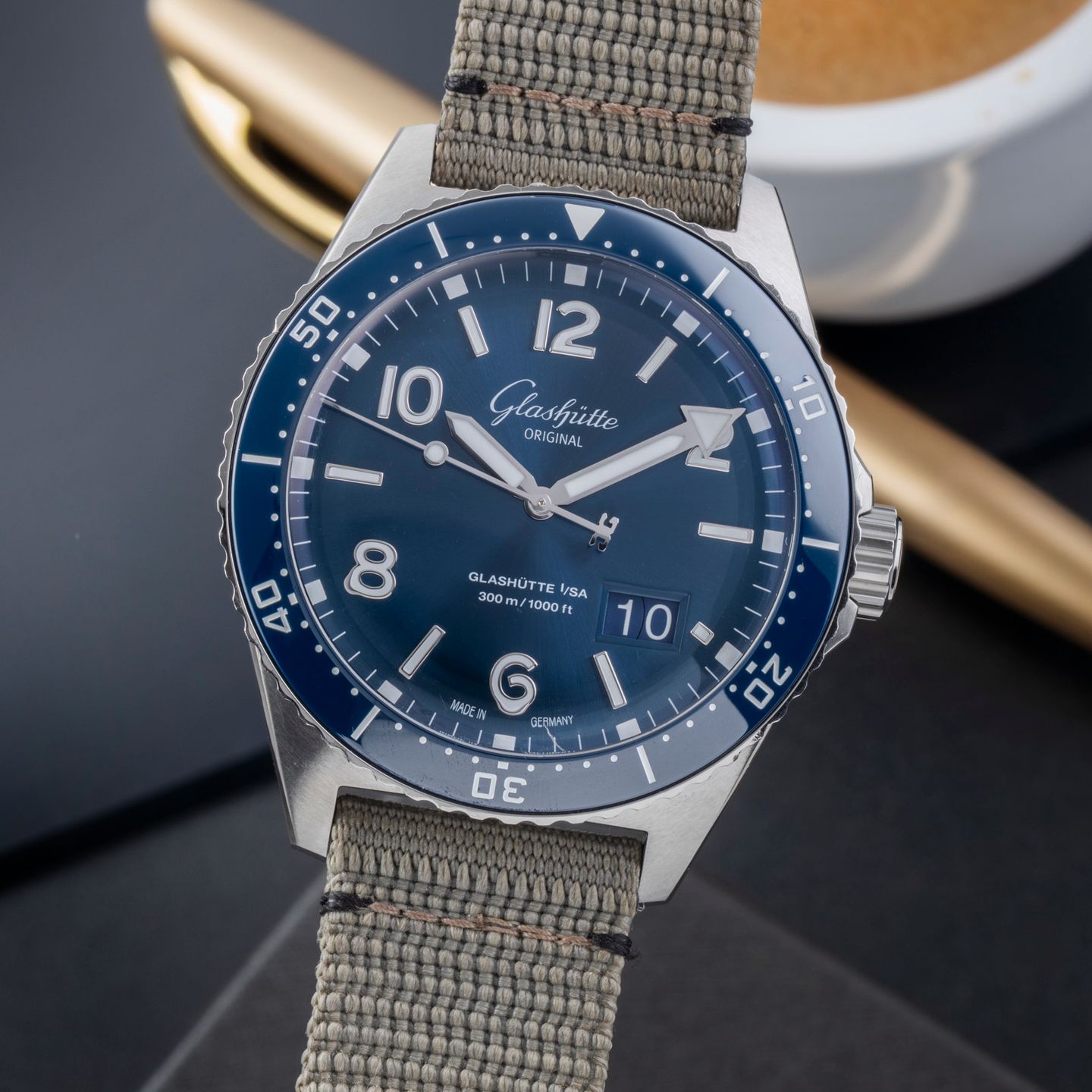 Glashütte Original SeaQ Panorama Date 1-36-13-02-81-34 (Unknown (random serial)) - Blue dial 43 mm Steel case (3/8)