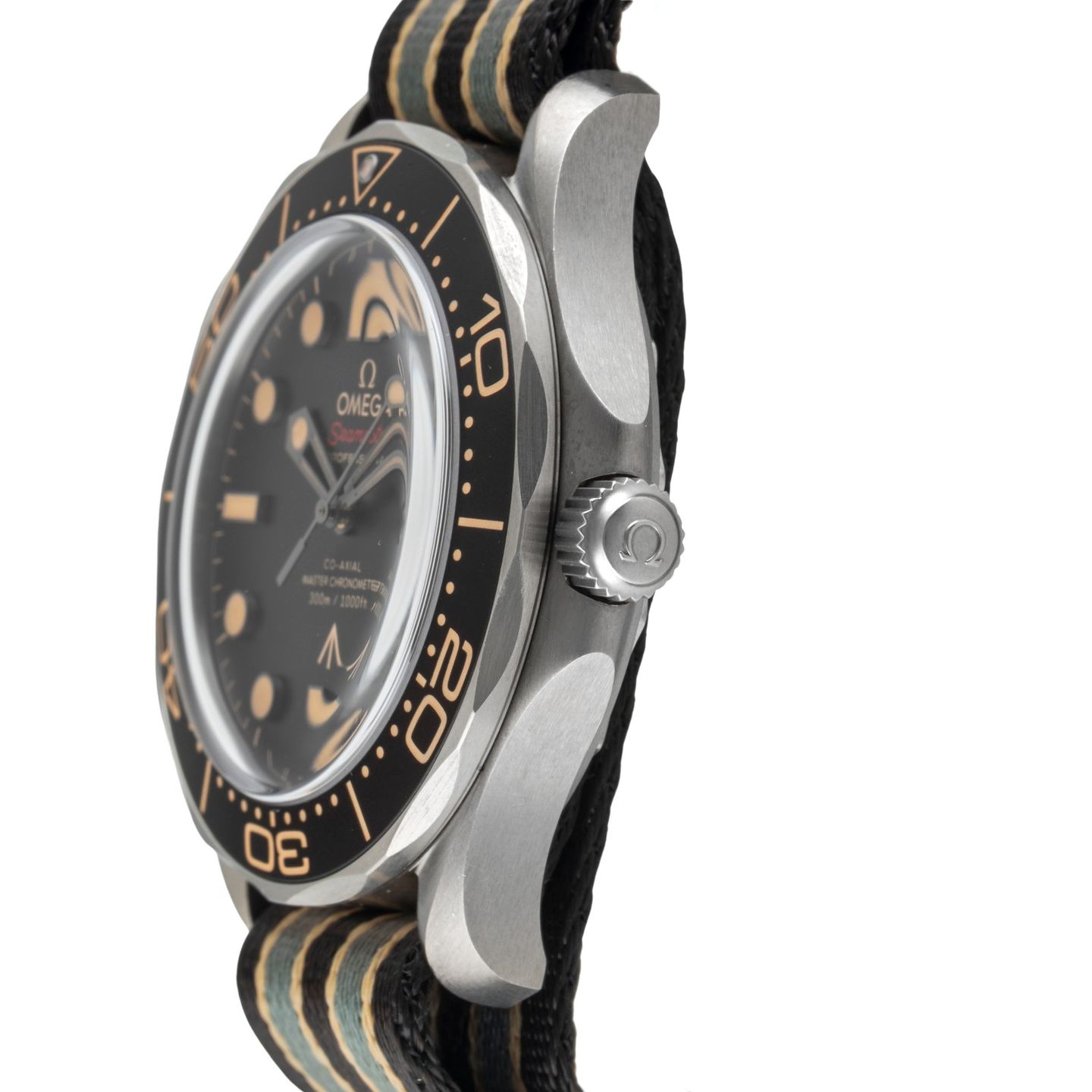 Omega Seamaster Diver 300 M 210.92.42.20.01.001 (Unknown (random serial)) - Brown dial 42 mm Titanium case (6/8)