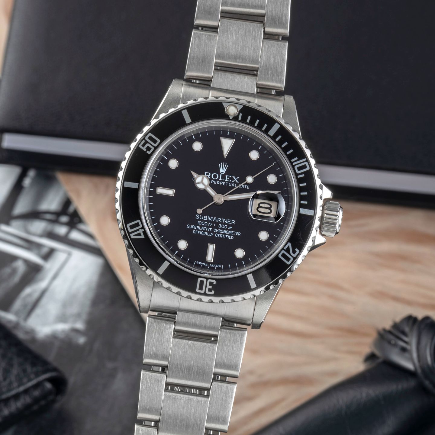 Rolex Submariner Date 16800 (1981) - Zwart wijzerplaat 40mm Staal (3/8)