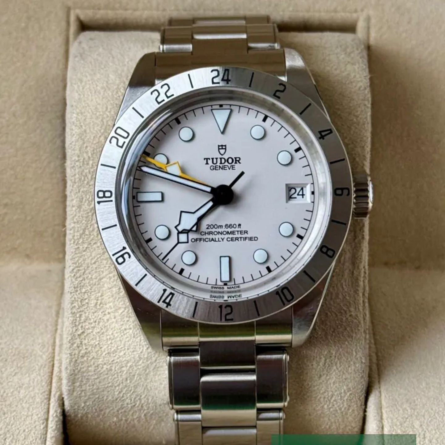 Tudor Black Bay 79470 - (2/7)