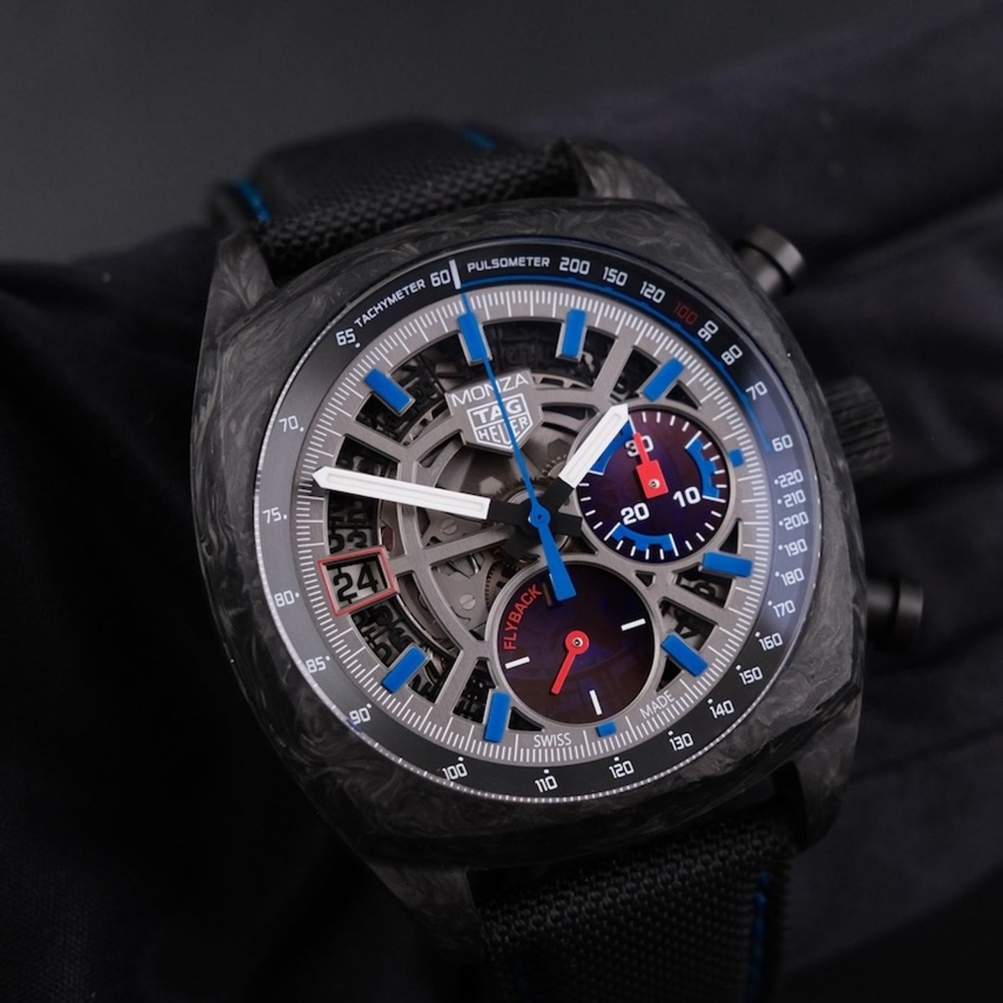 TAG Heuer Monza CR5090.FN6001 (2023) - Black dial 42 mm Carbon case (2/8)