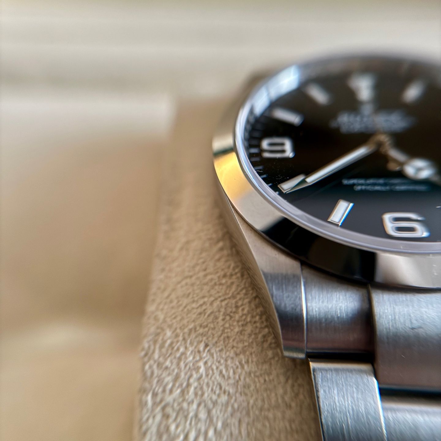 Rolex Explorer 224270 (2024) - Zwart wijzerplaat 40mm Staal (3/8)