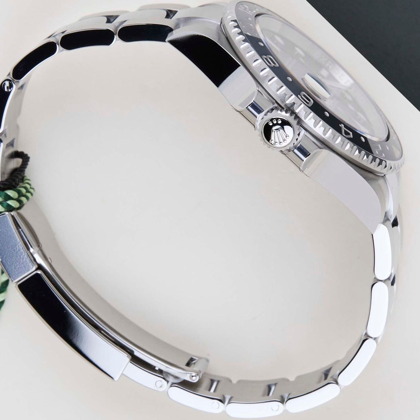 Rolex GMT-Master II 126710GRNR (2025) - Black dial 40 mm Steel case (7/8)