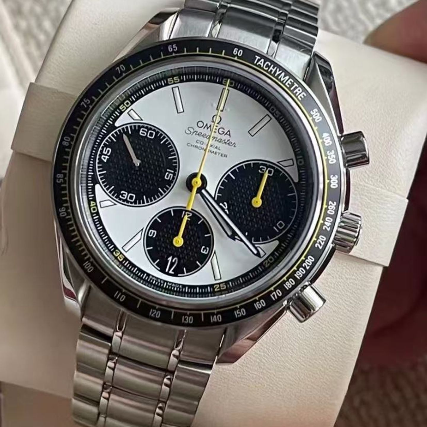 Omega Speedmaster Racing 326.30.40.50.04.001 - (1/1)