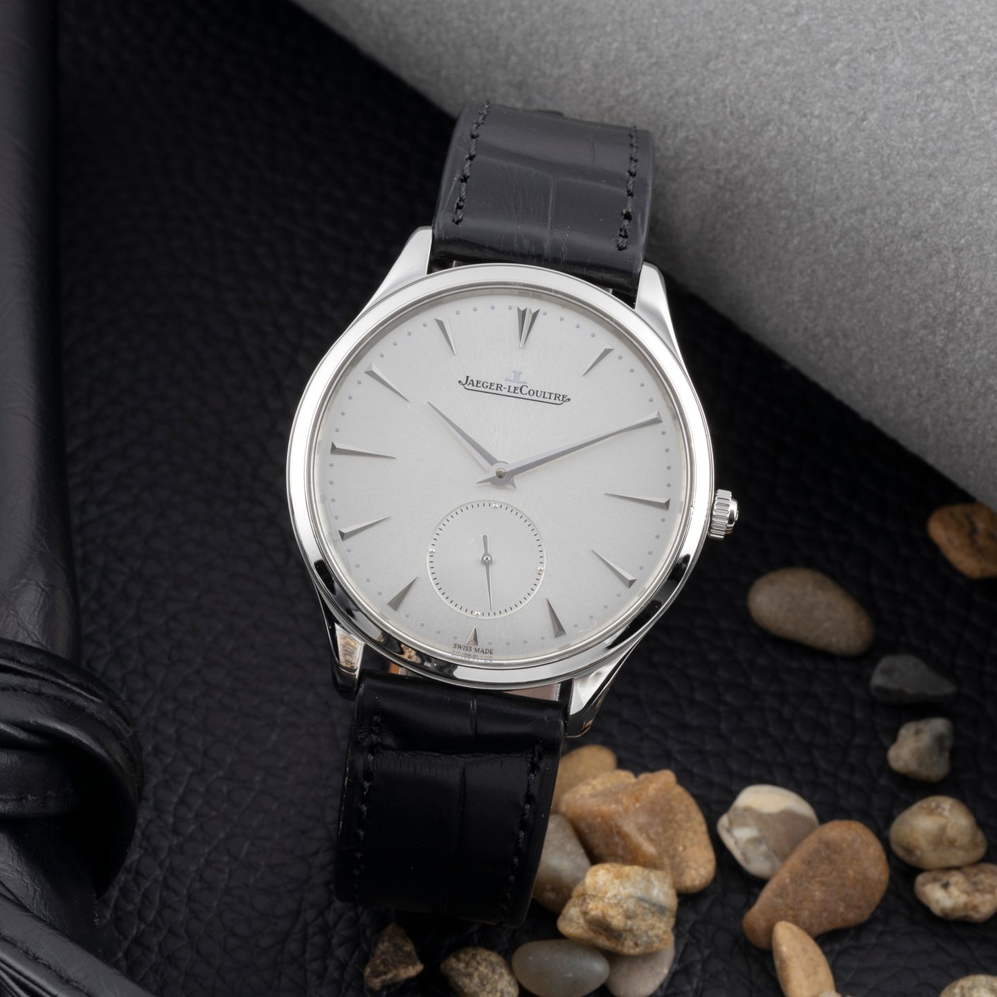 Jaeger-LeCoultre Master Grande Ultra Thin Q1278420 (2015) - Zilver wijzerplaat 39mm Staal (1/8)
