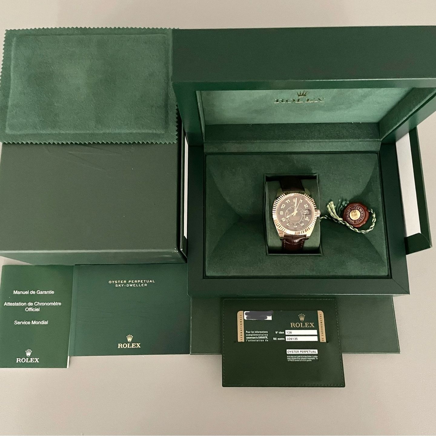 Rolex Sky-Dweller 326135 (2013) - Bruin wijzerplaat 42mm Roségoud (2/7)