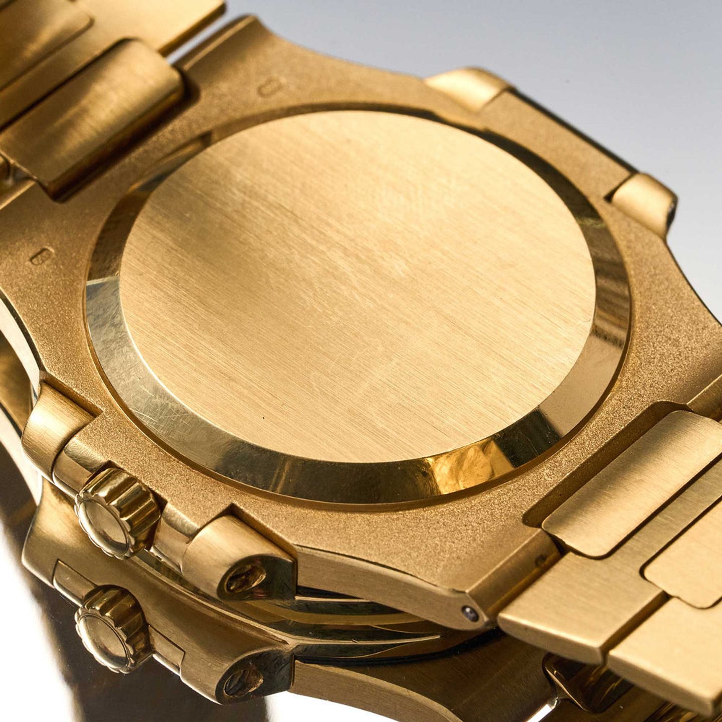 Patek Philippe Nautilus 3800J (Onbekend (willekeurig serienummer)) - Goud wijzerplaat 38mm Geelgoud (10/14)