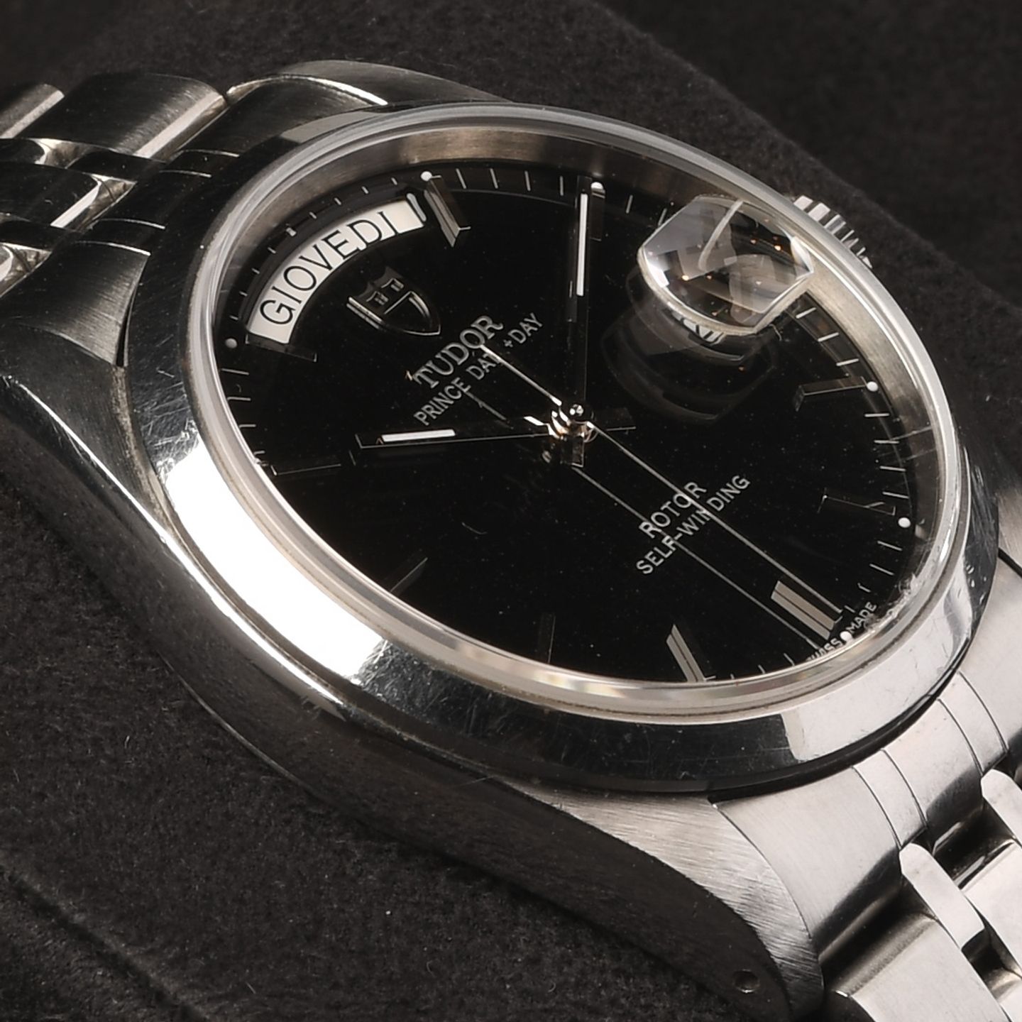 Tudor Prince Date 76200 - (3/6)