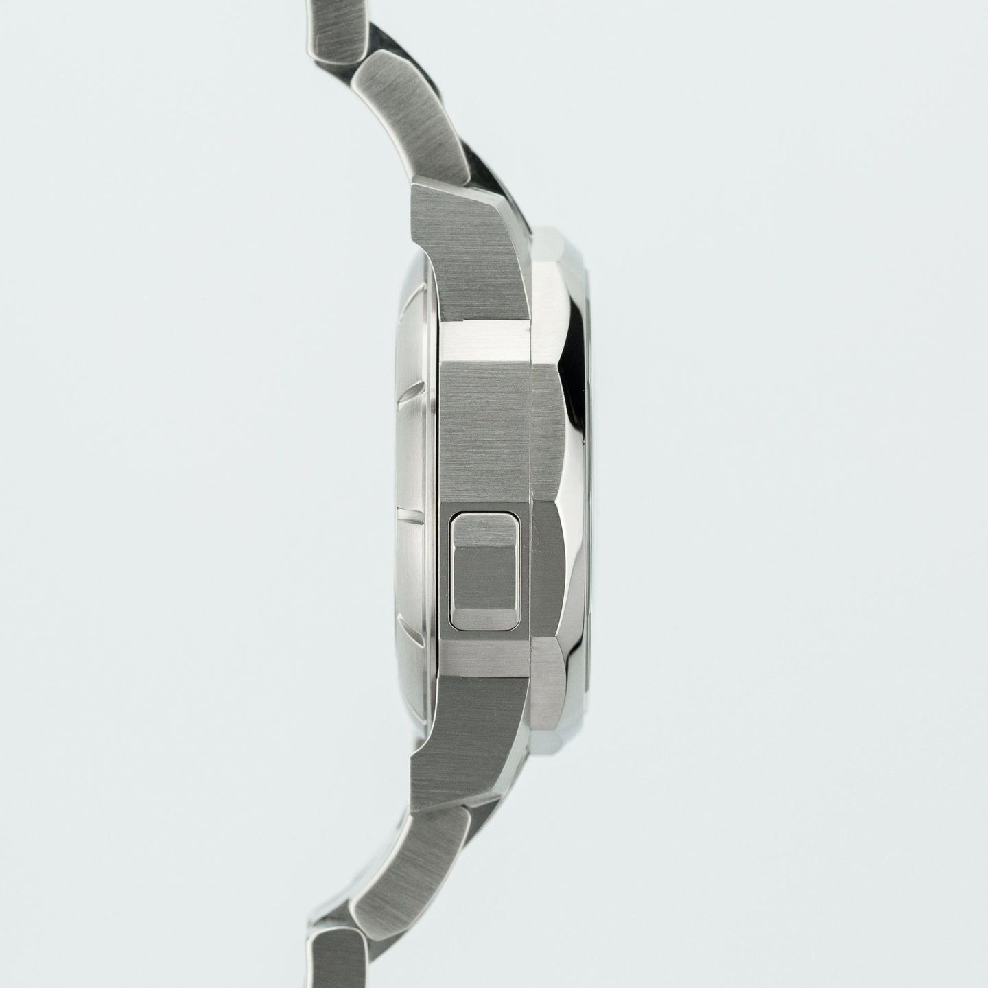 Unknown Unknown A986/04105 (2022) - (7/8)