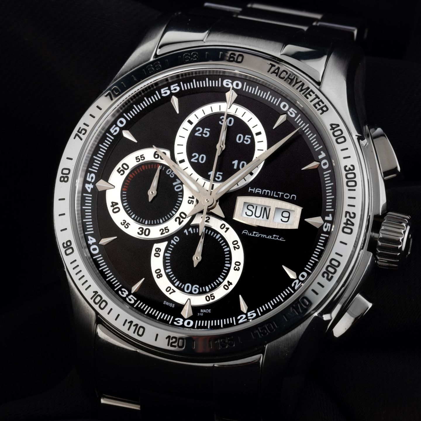 Hamilton Jazzmaster H32811531 (2018) - Black dial 48 mm Steel case (3/7)