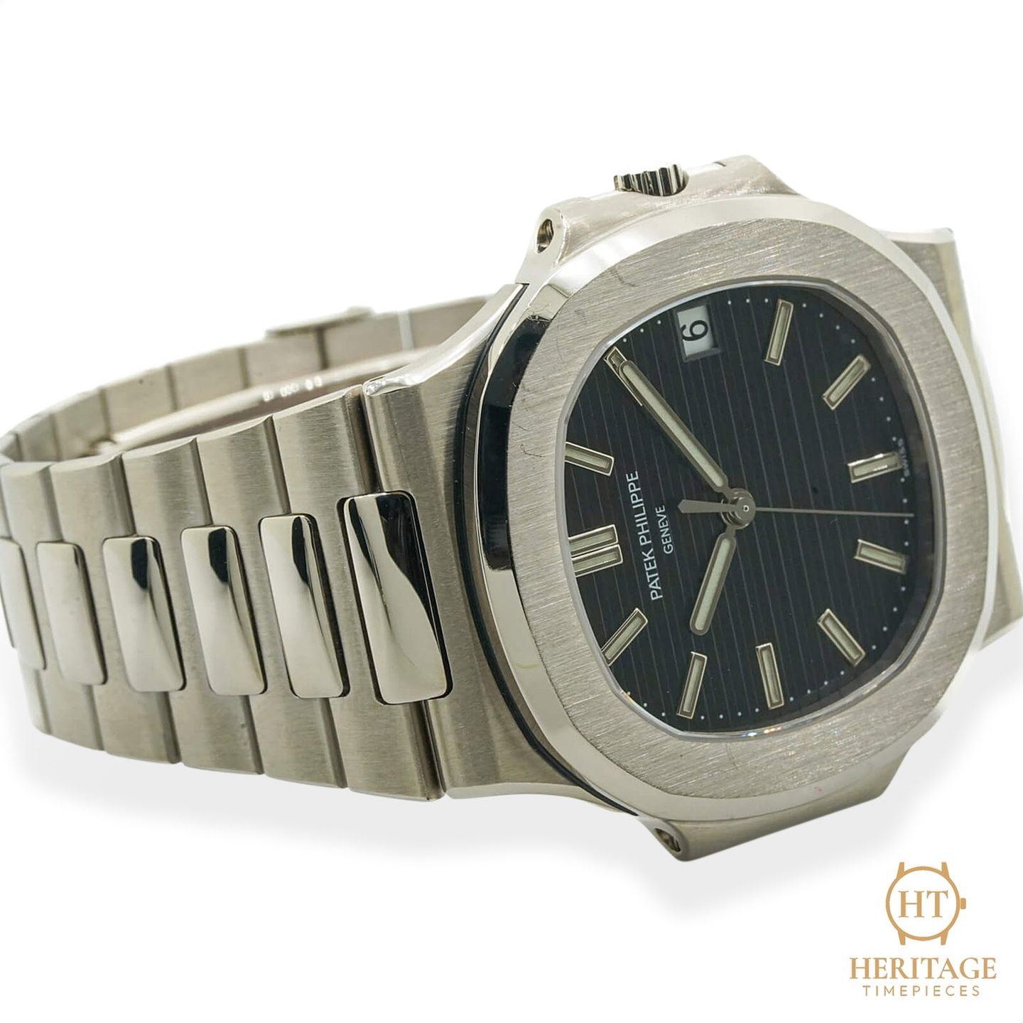 Patek Philippe Nautilus 3711/1G-001 - (3/8)