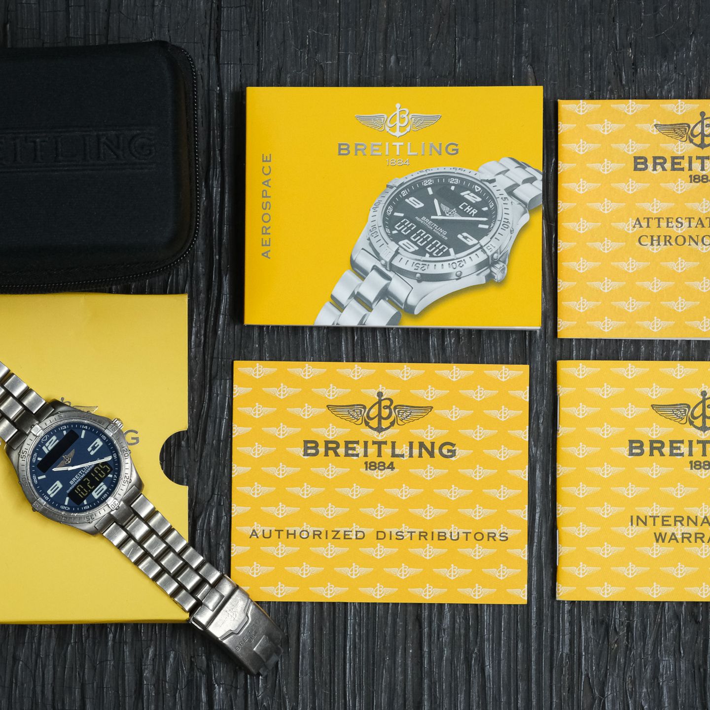 Breitling Aerospace E75362 (2005) - Blue dial 40 mm Titanium case (4/8)