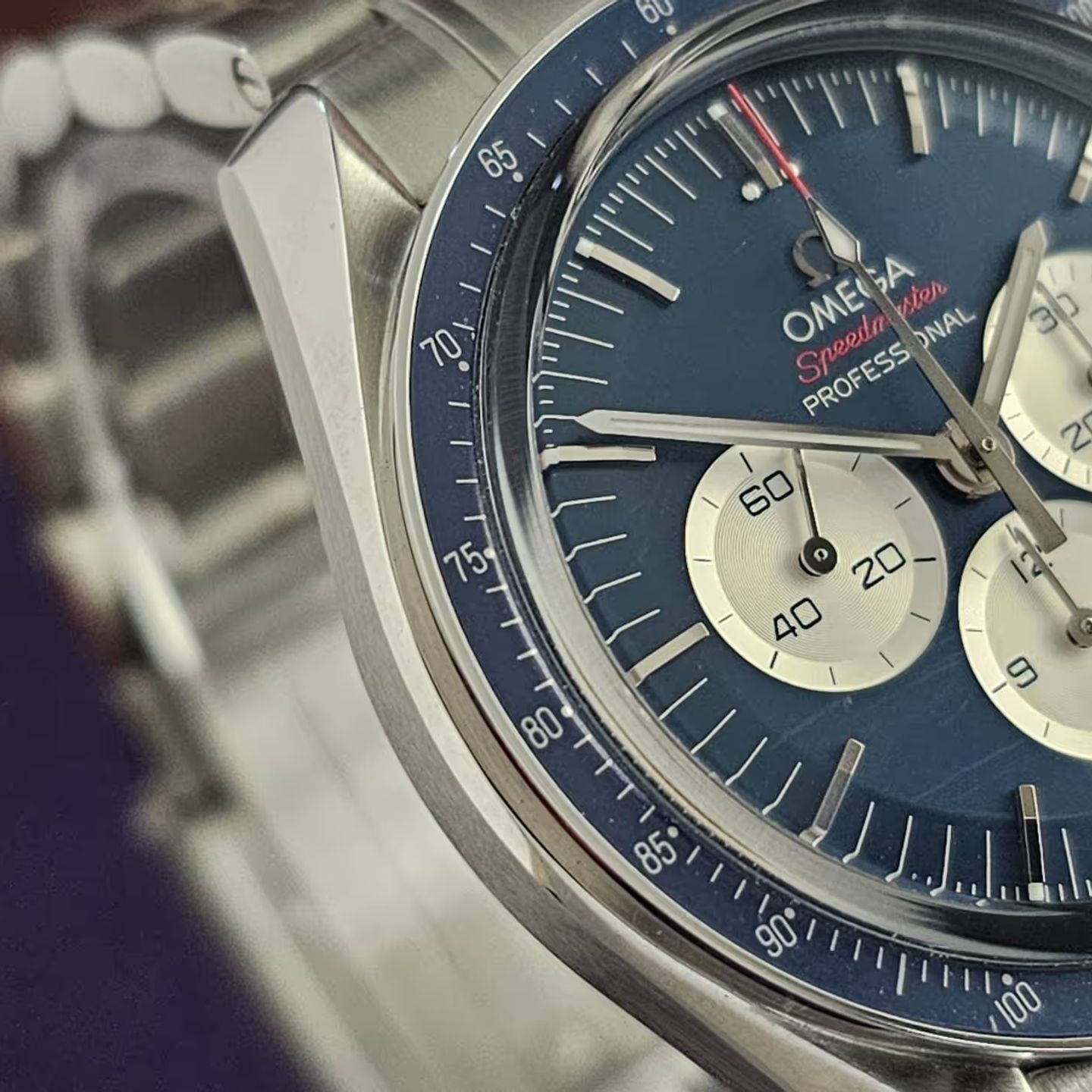 Omega Speedmaster Professional Moonwatch 522.30.42.30.03.001 - (2/4)