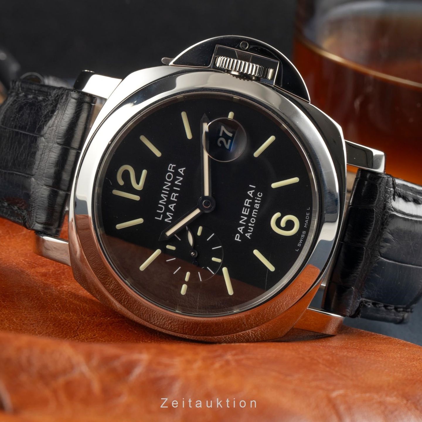 Panerai Luminor Marina Automatic PAM00104 (2005) - Black dial 47 mm Steel case (2/8)