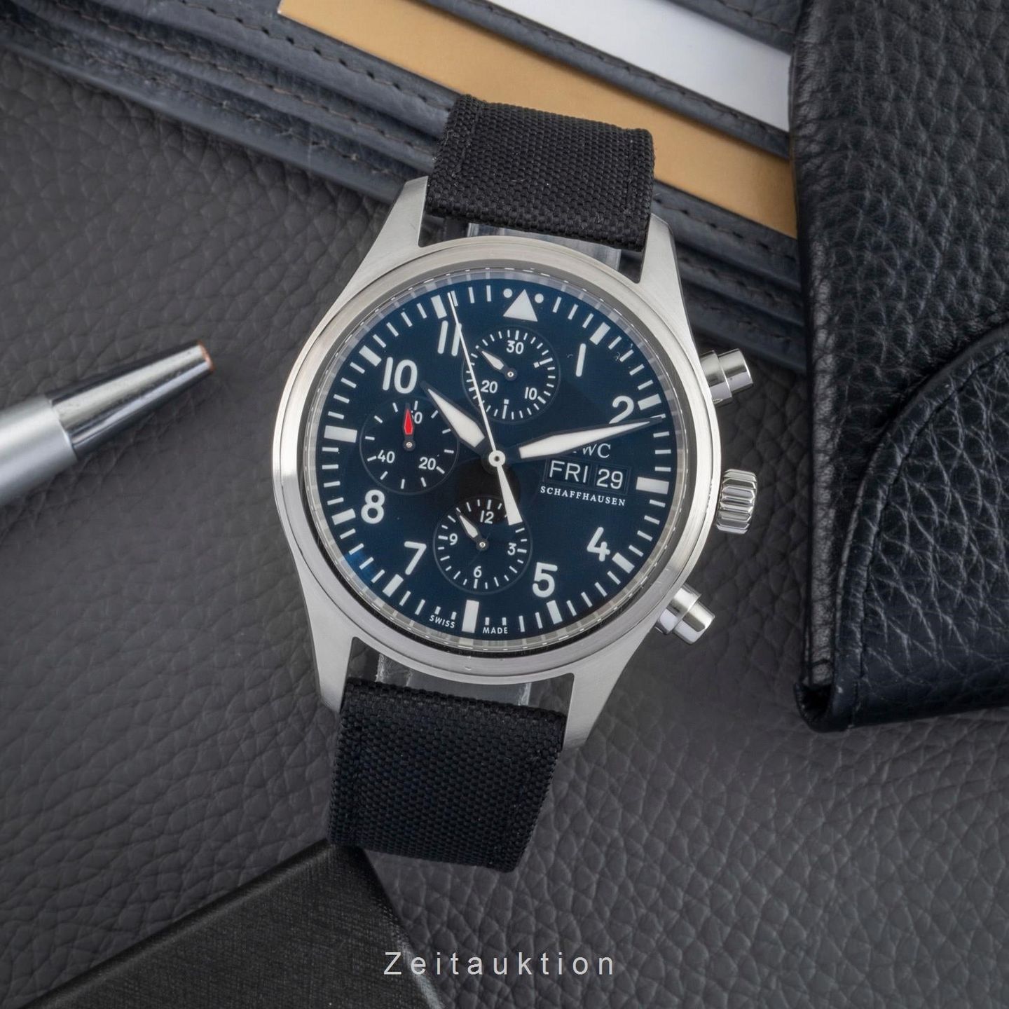 IWC Pilot Chronograph IW371701 - (3/8)
