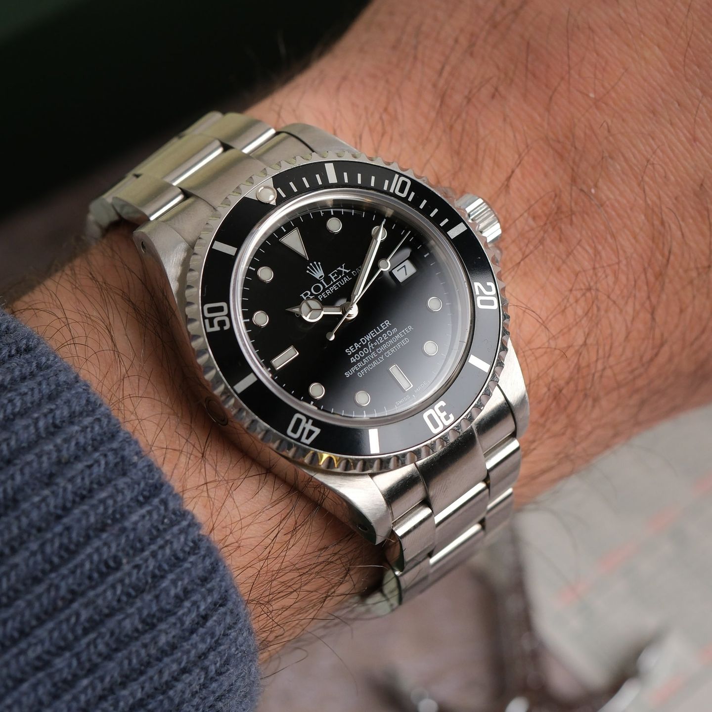 Rolex Sea-Dweller 4000 16600 (2003) - Black dial 40 mm Steel case (1/8)