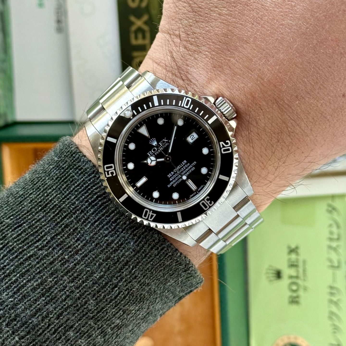 Rolex Sea-Dweller 4000 16600 - (2/8)