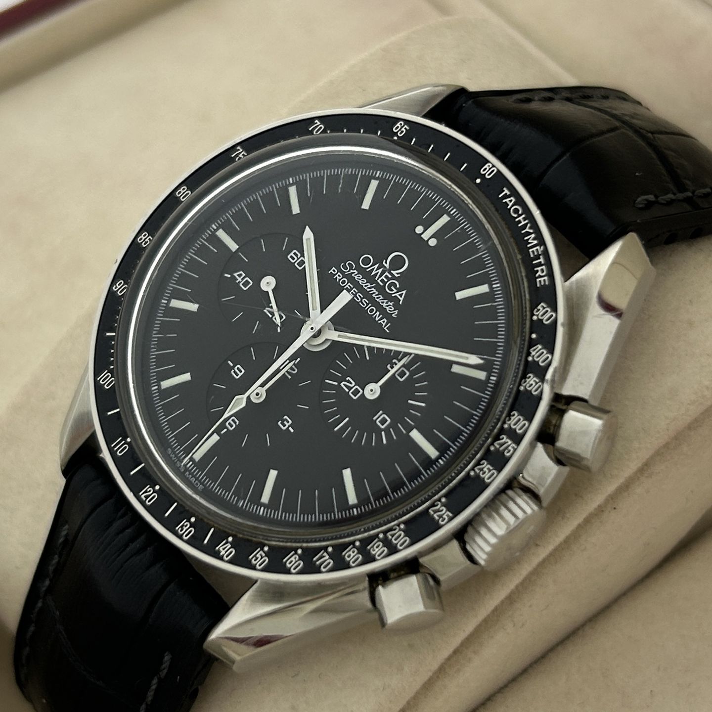 Omega Speedmaster Professional Moonwatch 3570.50.00 (2000) - Black dial 42 mm Steel case (7/8)