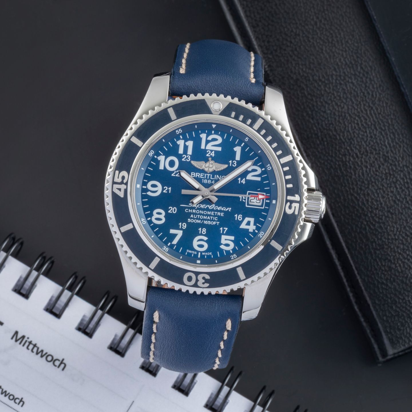 Breitling Superocean II 42 A17365 (2017) - Blue dial 42 mm Steel case (1/8)