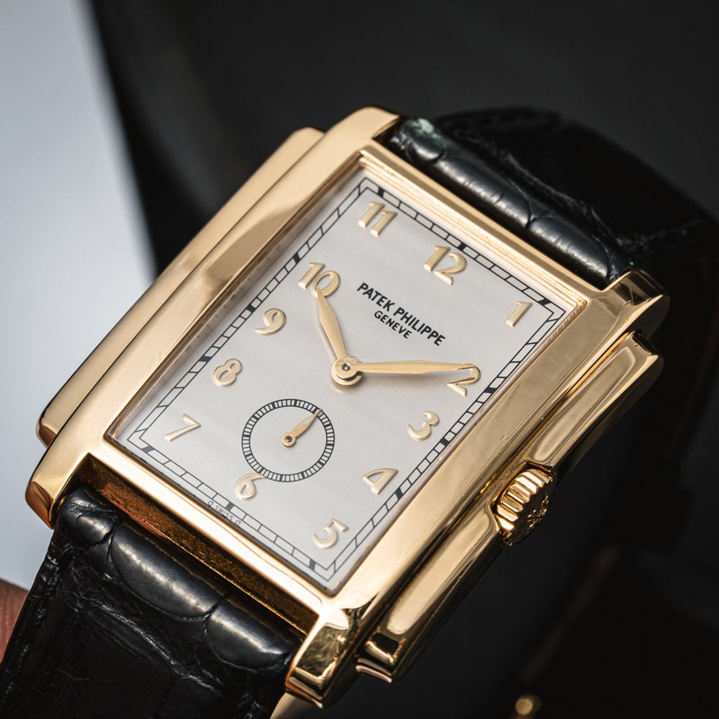 Patek Philippe Gondolo 5024J-010 (1999) - White dial 31 mm Yellow Gold case (1/8)