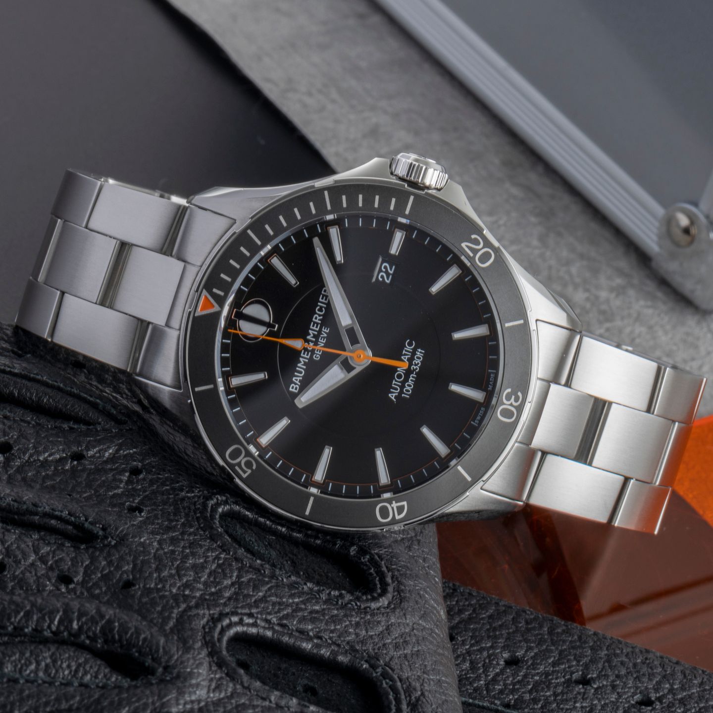 Baume & Mercier Clifton M0A10340 (Onbekend (willekeurig serienummer)) - Zwart wijzerplaat 42mm Staal (2/8)