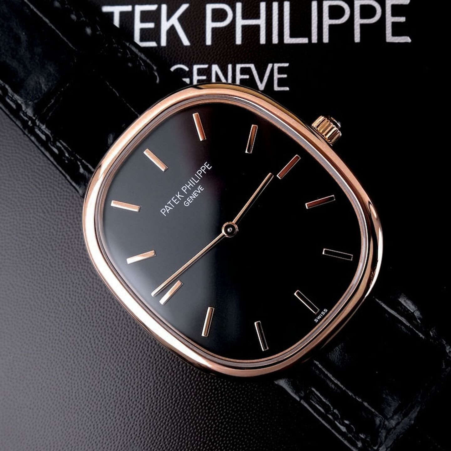 Patek Philippe Golden Ellipse 5738R-001 - (1/8)