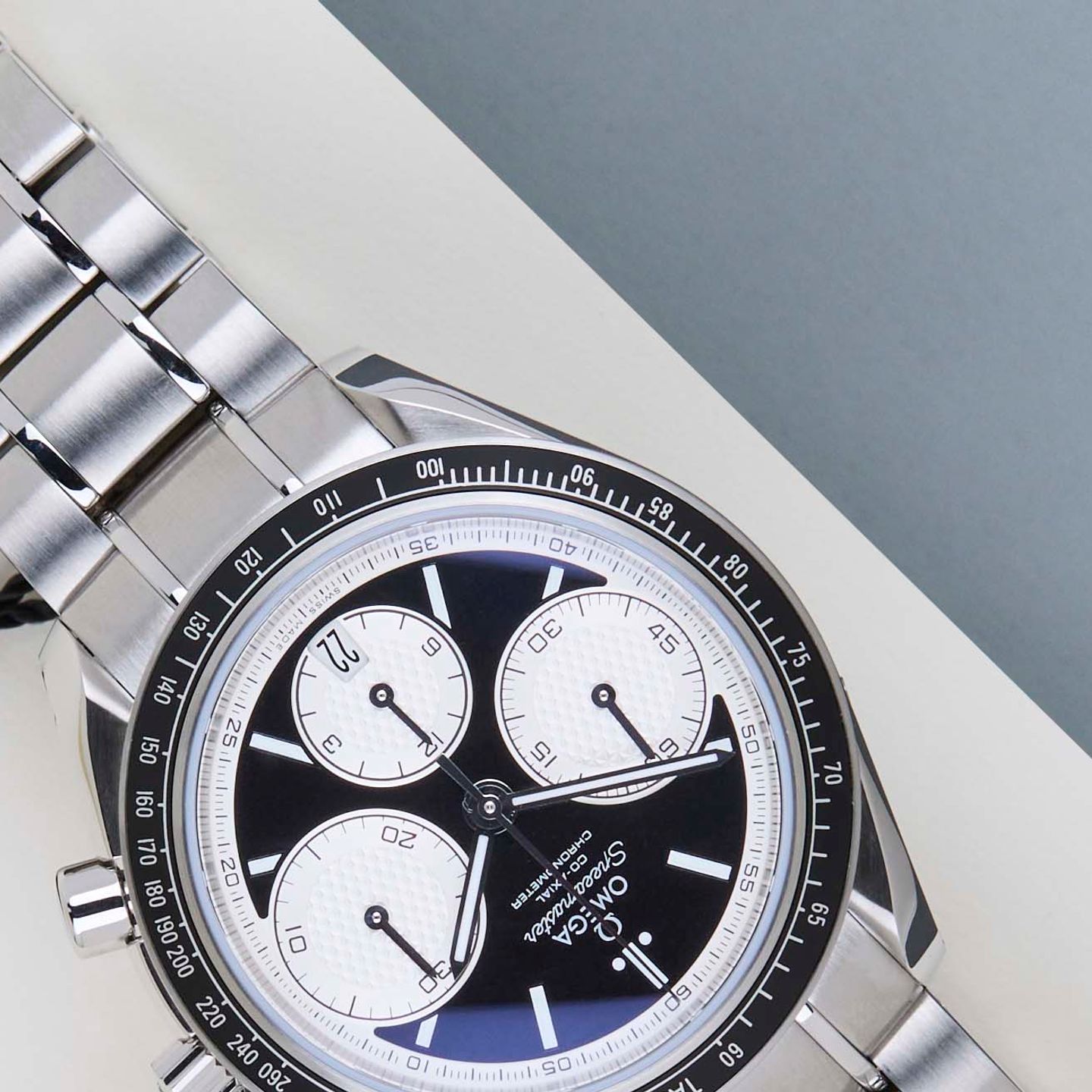 Omega Speedmaster Racing 326.30.40.50.01.002 - (4/8)