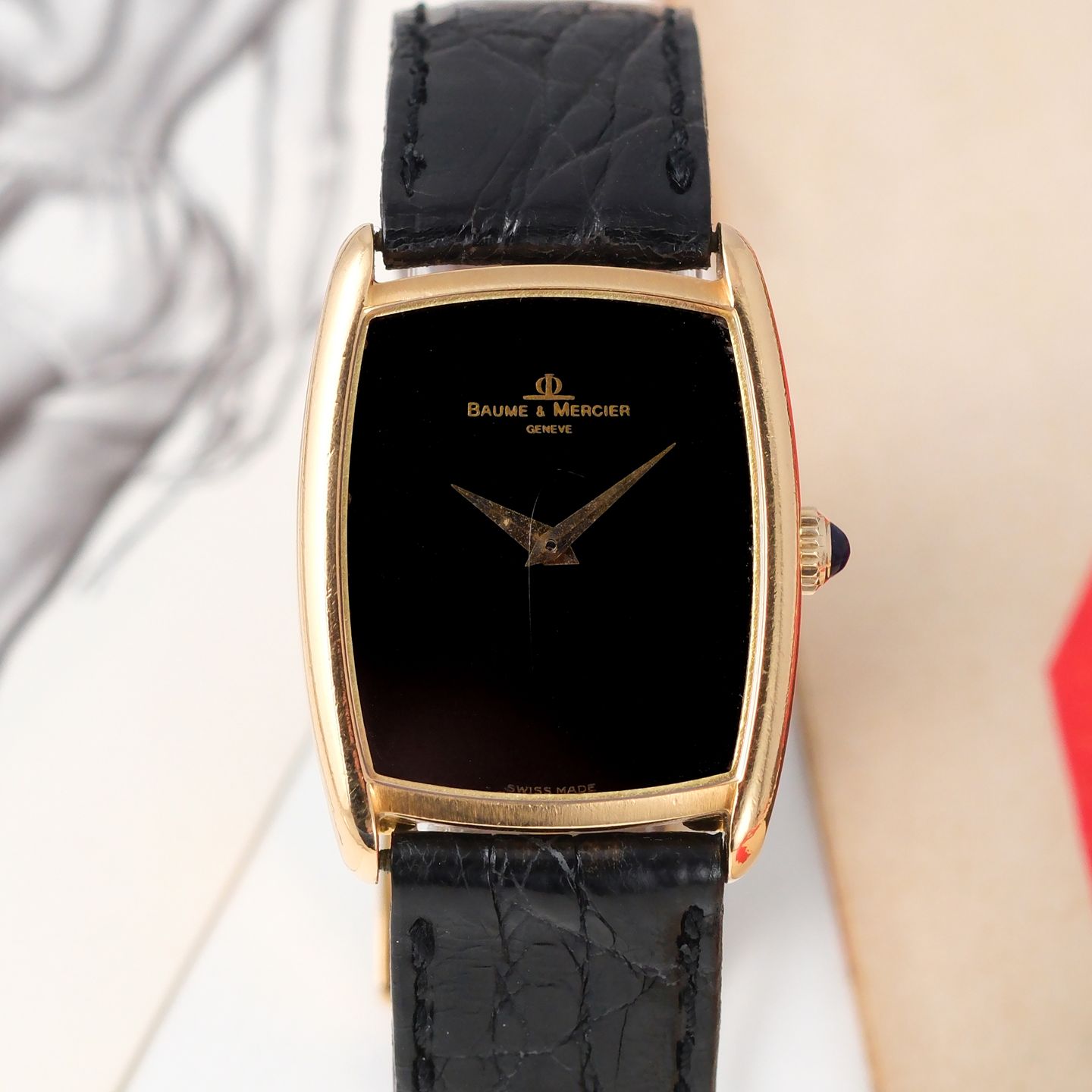 Baume & Mercier Vintage 37061 (1970) - Black dial 28 mm Yellow Gold case (1/8)