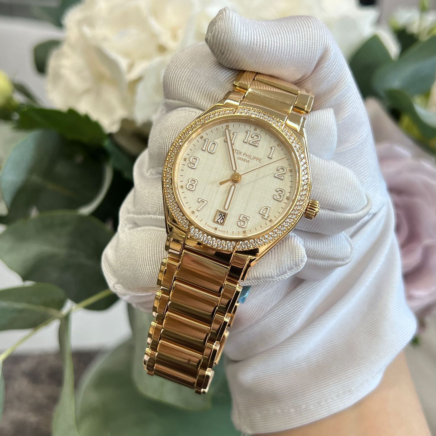 Patek Philippe Twenty~4 7300/1200R-010 - (2/8)